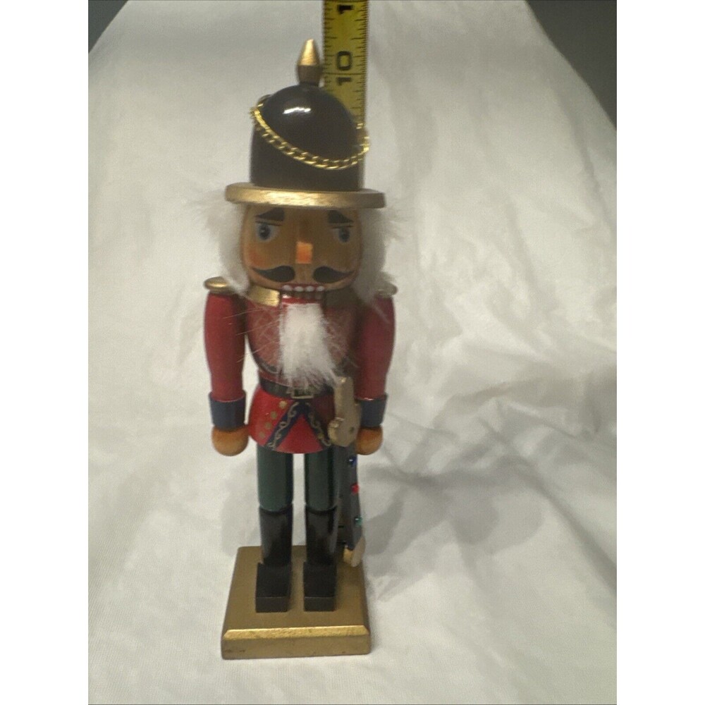 Wooden Knight/Soldier Nutcracker Approx 10 To 10-1/2” Tall - Picture 8 of 11